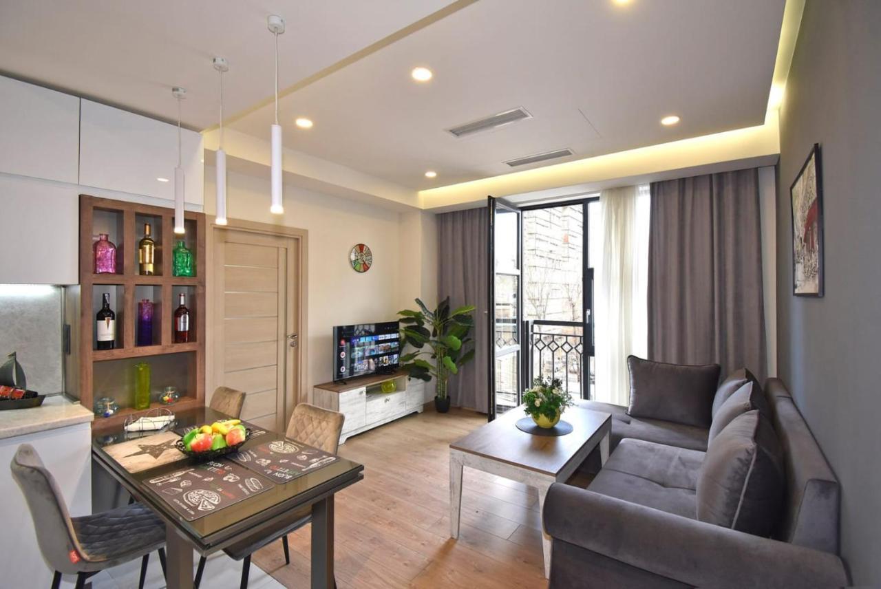 Home4You City Center Apartments Jerevan Exteriör bild