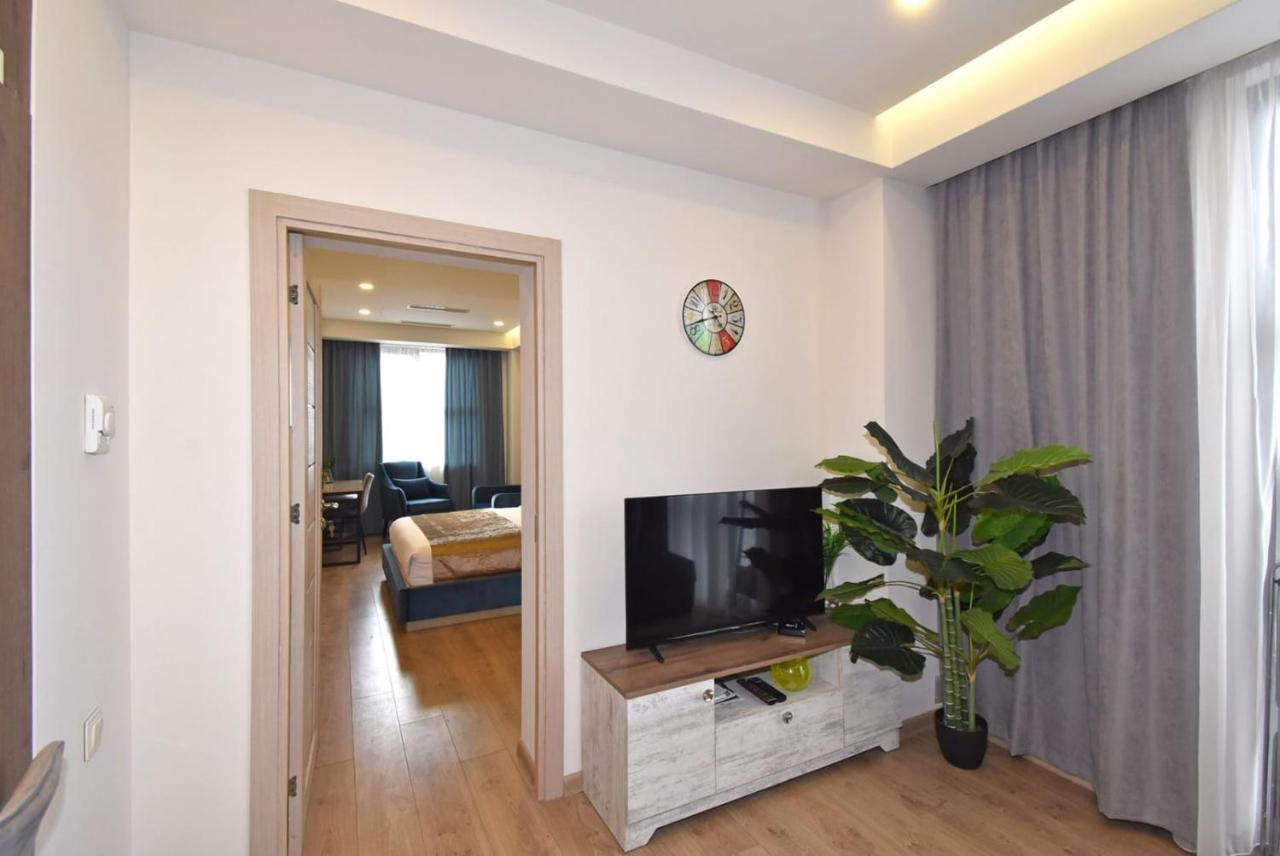 Home4You City Center Apartments Jerevan Exteriör bild