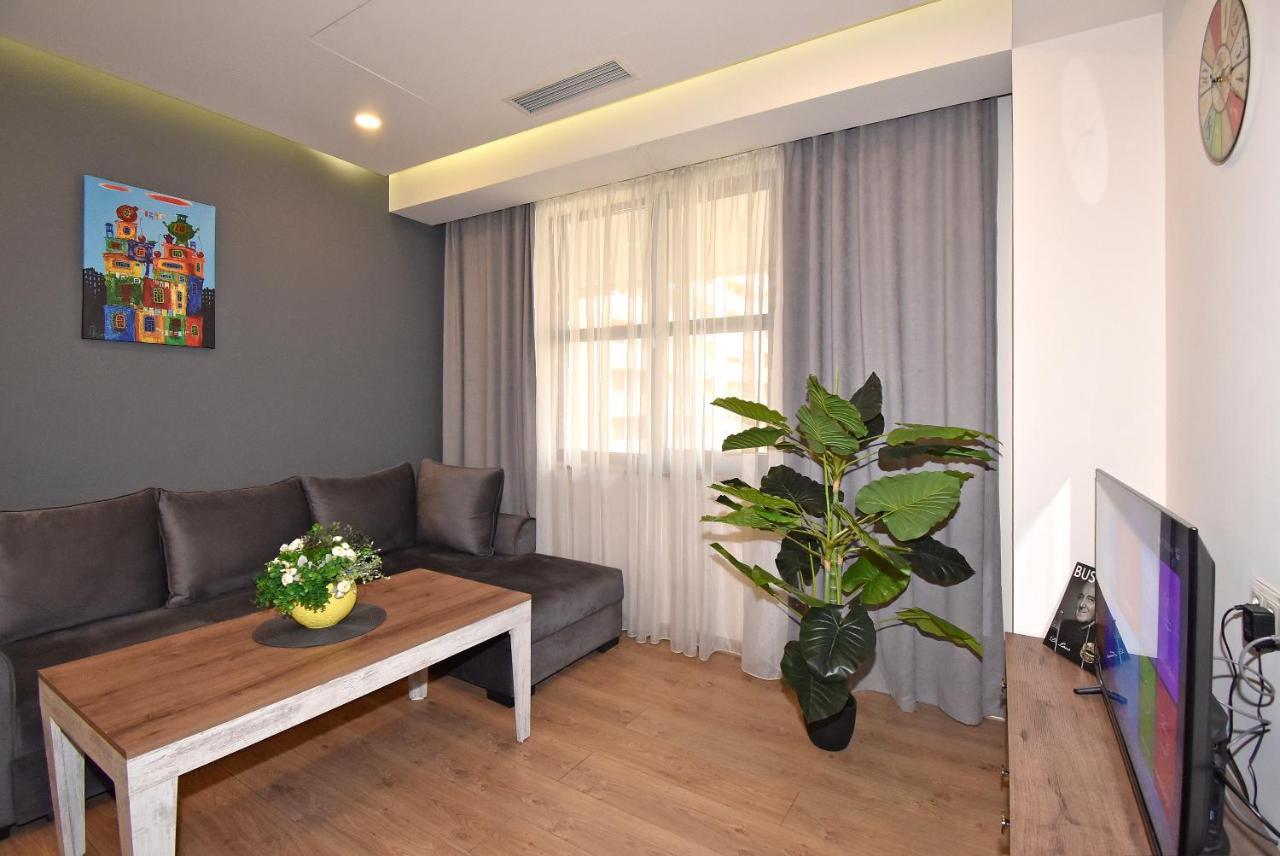 Home4You City Center Apartments Jerevan Exteriör bild